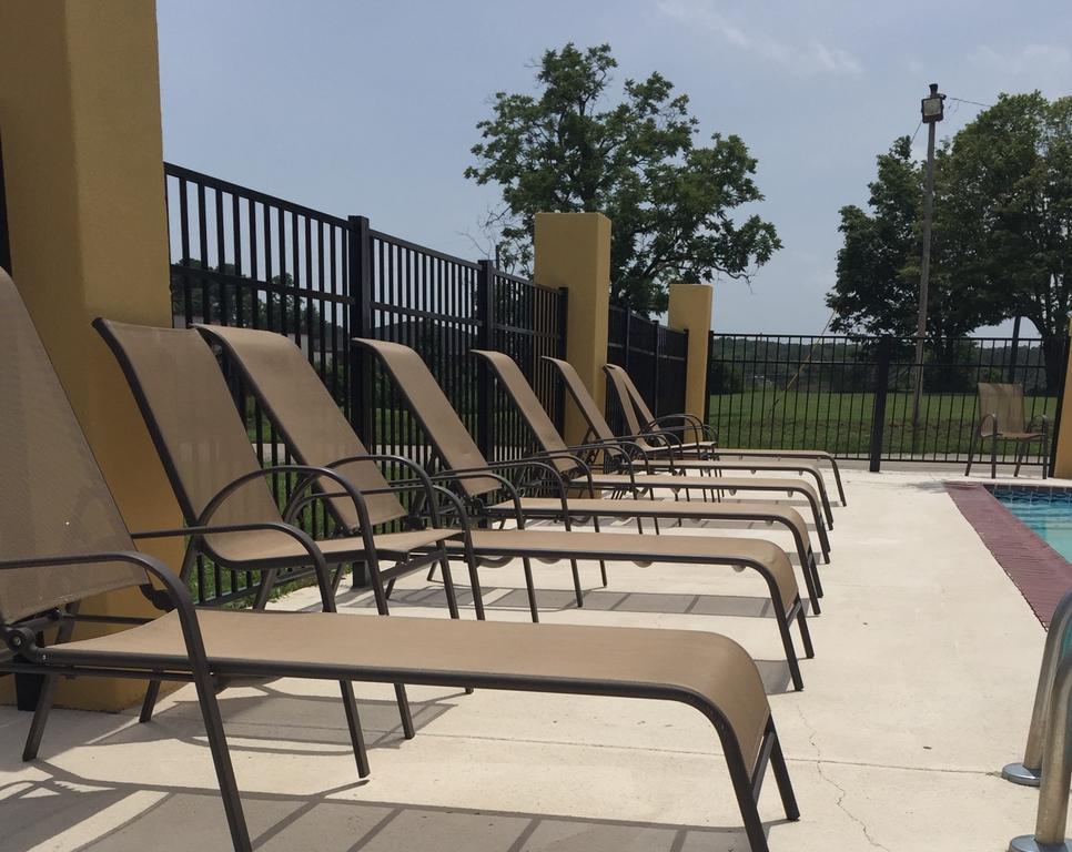Executive Inn Scottsville Kültér fotó